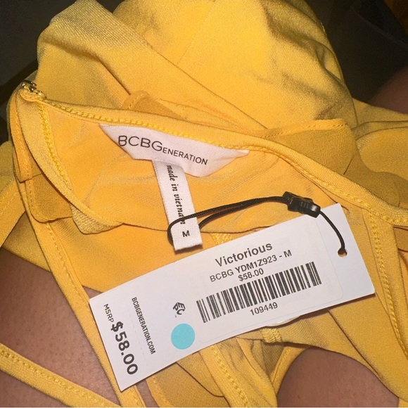 BCBGeneration Yellow Blouse NWT - Picture 4 of 4